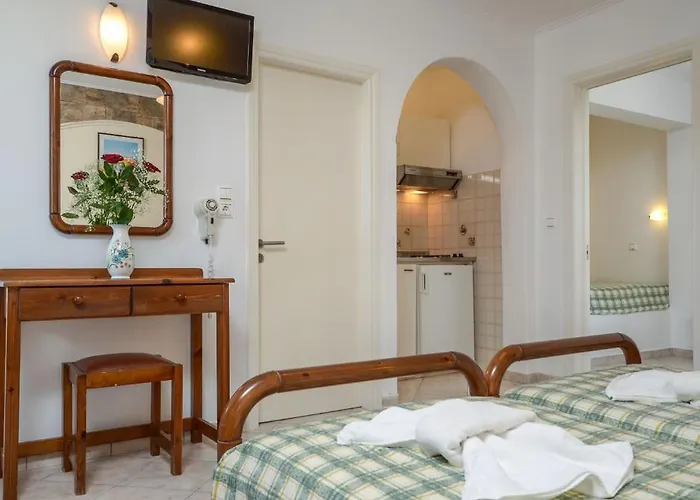 Polemis & Apartamento *