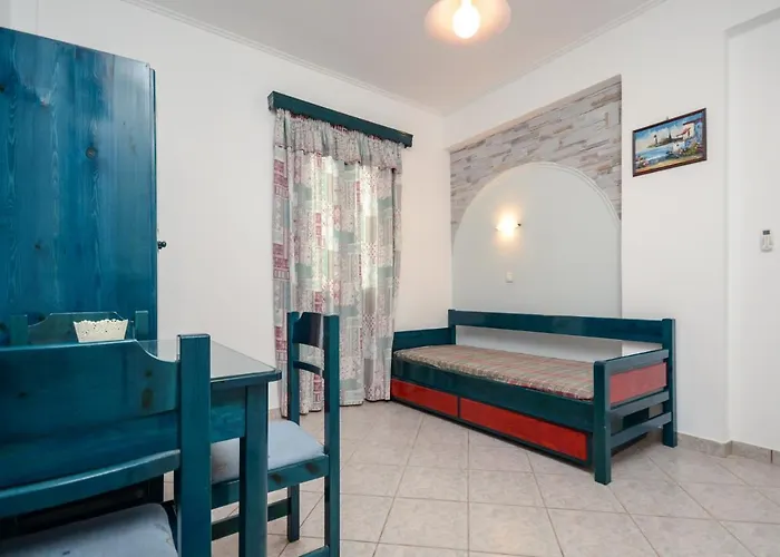 Daire Polemis & Agia Anna (Naxos)