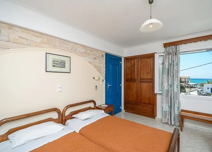 Polemis & * Agia Anna (Naxos)