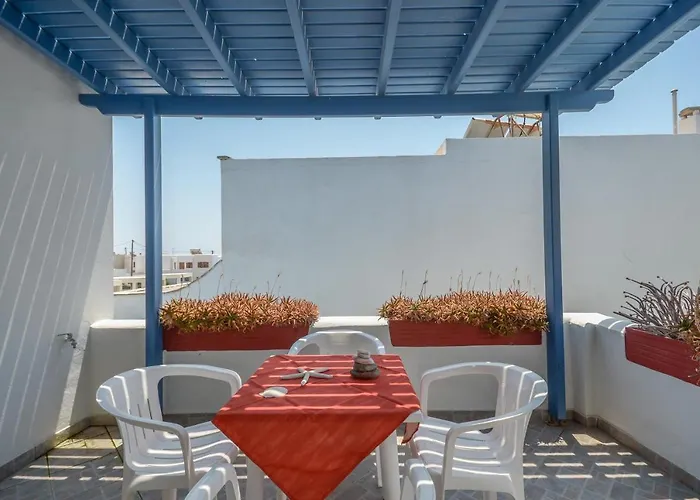 Polemis & Apartamento Agia Anna (Naxos)